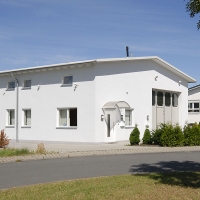 Gewerbehalle mit Büro